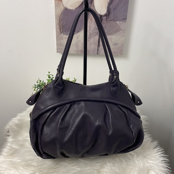 Beautiful Furla 2 handle Bag - Picture 3 of 13